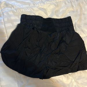 Free People Movement the way home shorts LIKE NEW Size XL